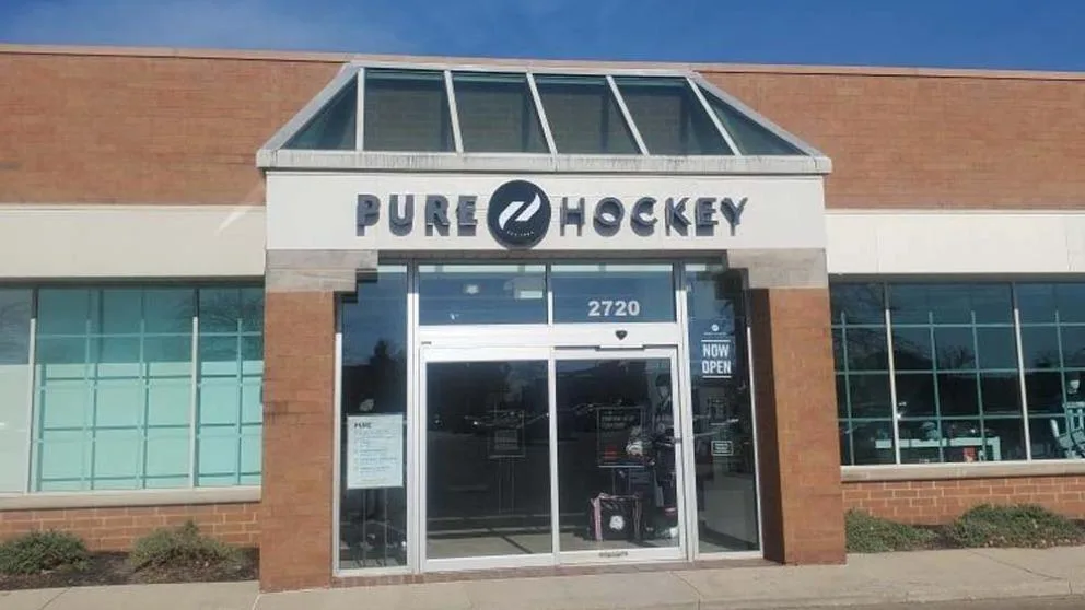 Fachada de Pure Hockey Columbus