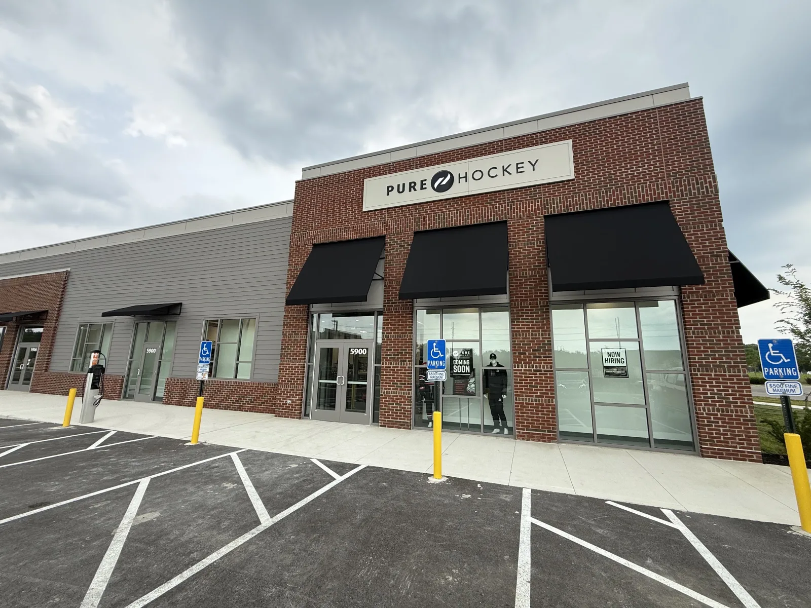 Fachada de Pure Hockey New Albany