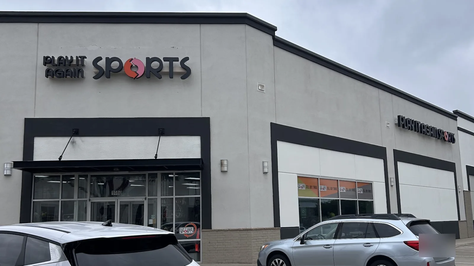 Fachada de Play It Again Sports Plano