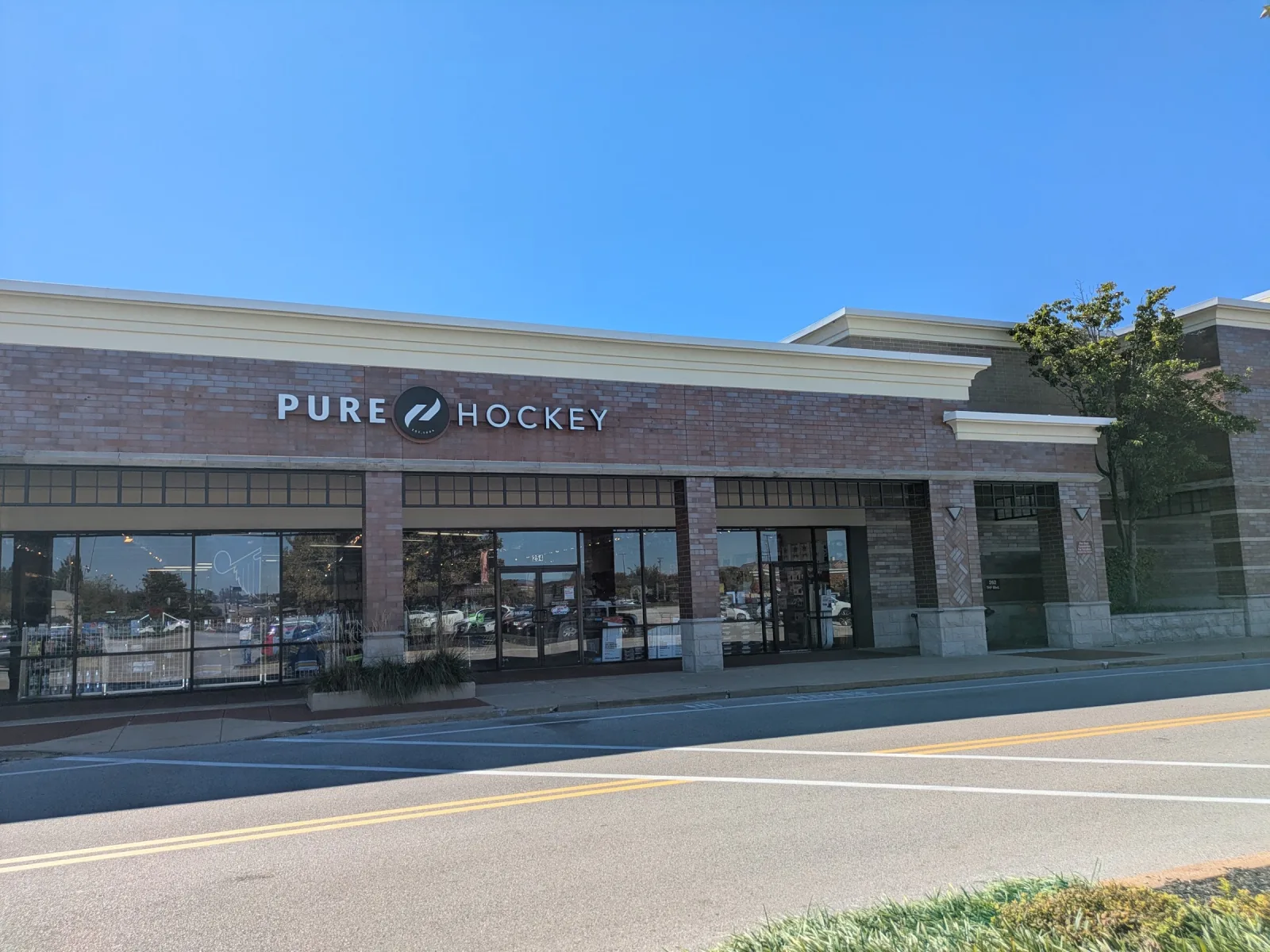 Pure Hockey Chesterfield storefront