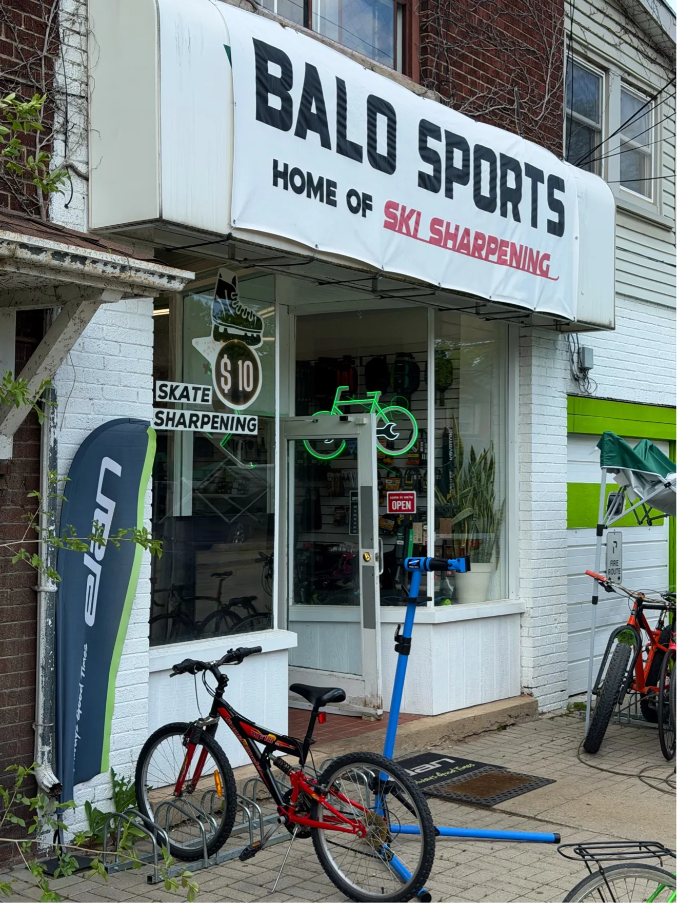 Balo Sports storefront
