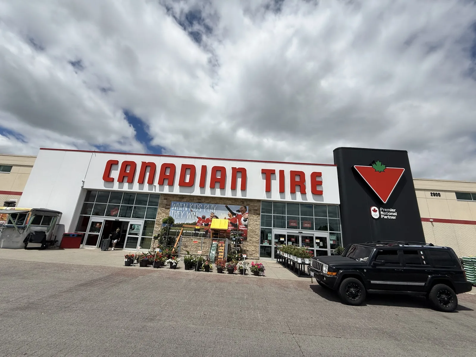 Canadian Tire Markham (Major Mackenzie) storefront
