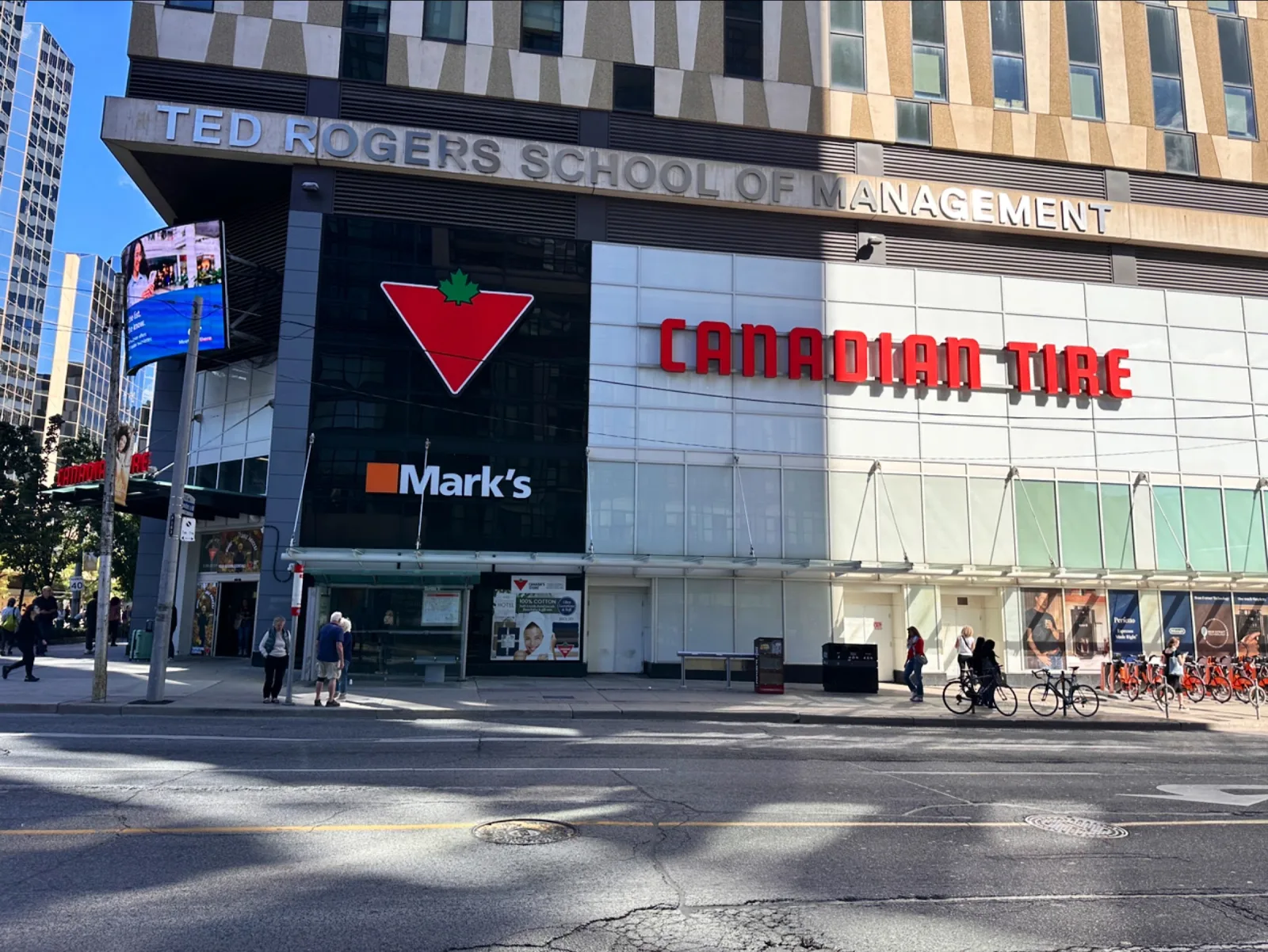 Canadian Tire Toronto Eaton Centre storefront