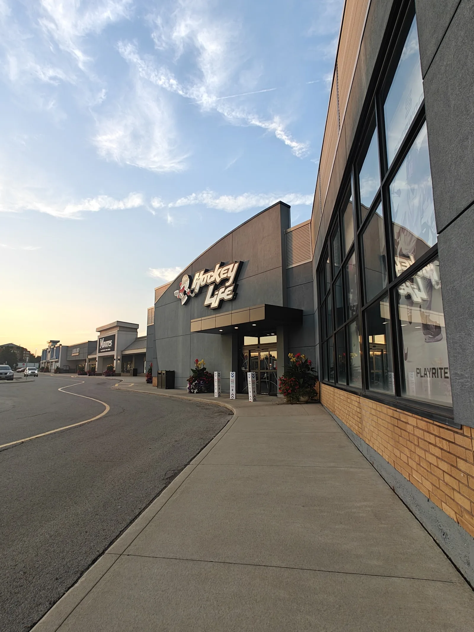 Pro Hockey Life Oakville storefront