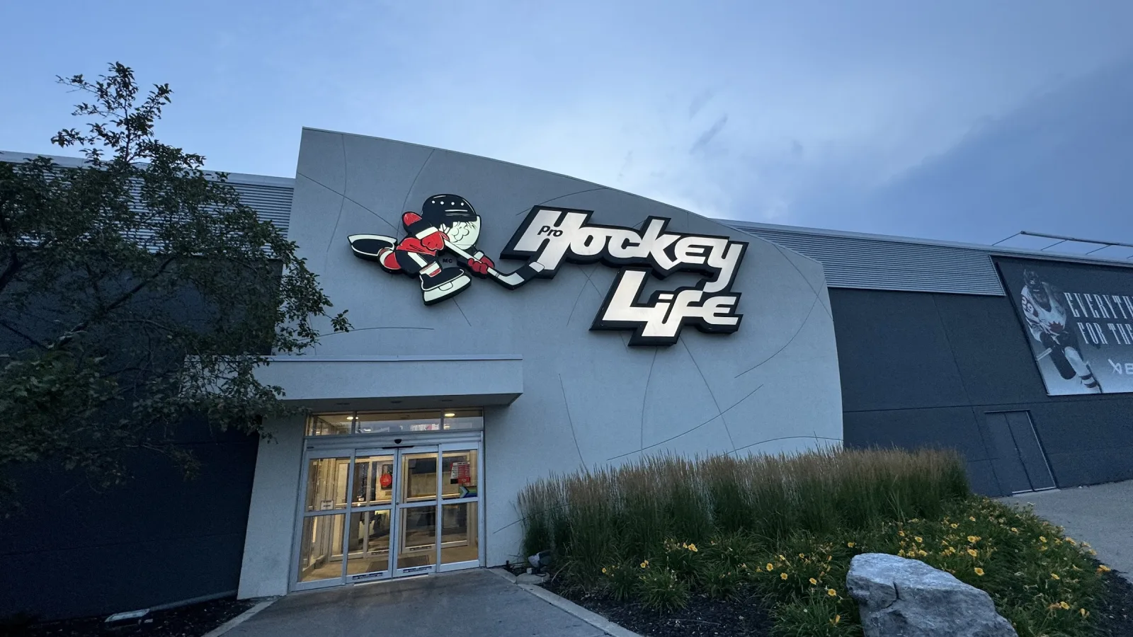 Pro Hockey Life Vaughan Mills storefront